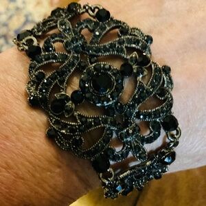 VCLM Noblesse Victorian Style Black Crystal Gunmetal Tone Bracelet Adjustable 7”